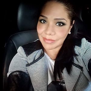 Meet your Posher, Ana